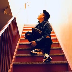 Meet your Posher, Elvis